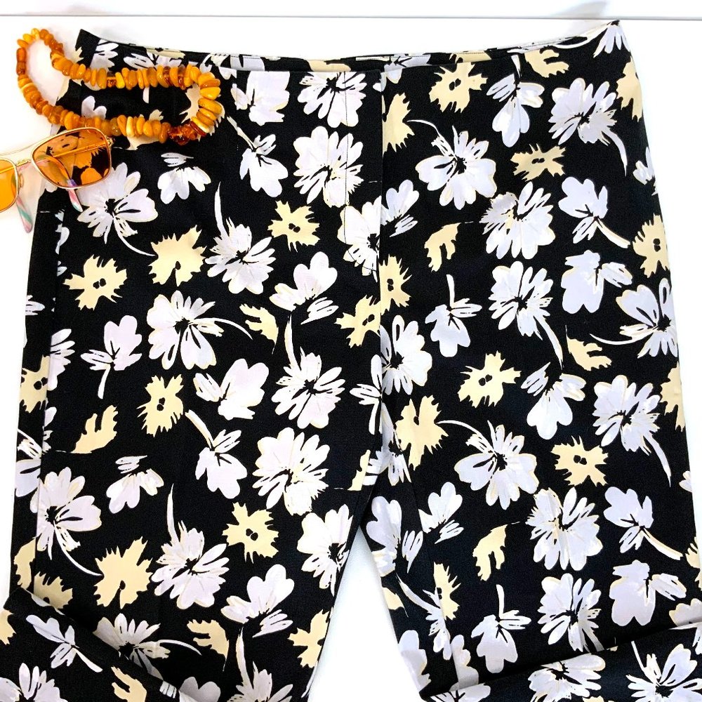 New Saks Fifth Avenue Sport Black Floral Stretch Cotton Cropped Pants Sz 14 - Picture 4 of 16